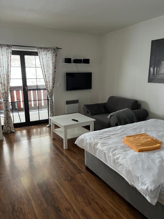 Apartman Viktoria 5 루좀베로크 외부 사진